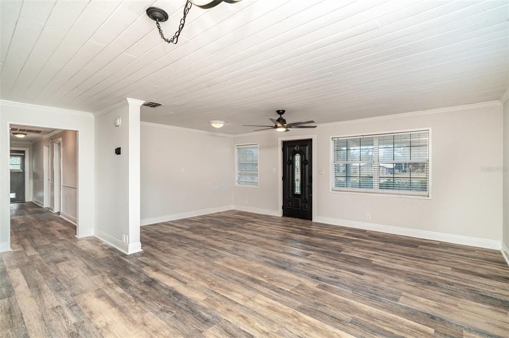 En Venta: $450,000 (3 camas, 2 baños, 1491 Pies cuadrados)