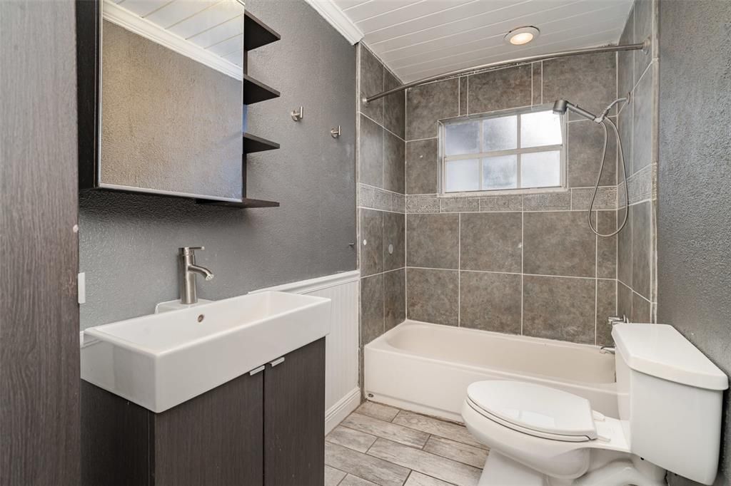 En Venta: $450,000 (3 camas, 2 baños, 1491 Pies cuadrados)