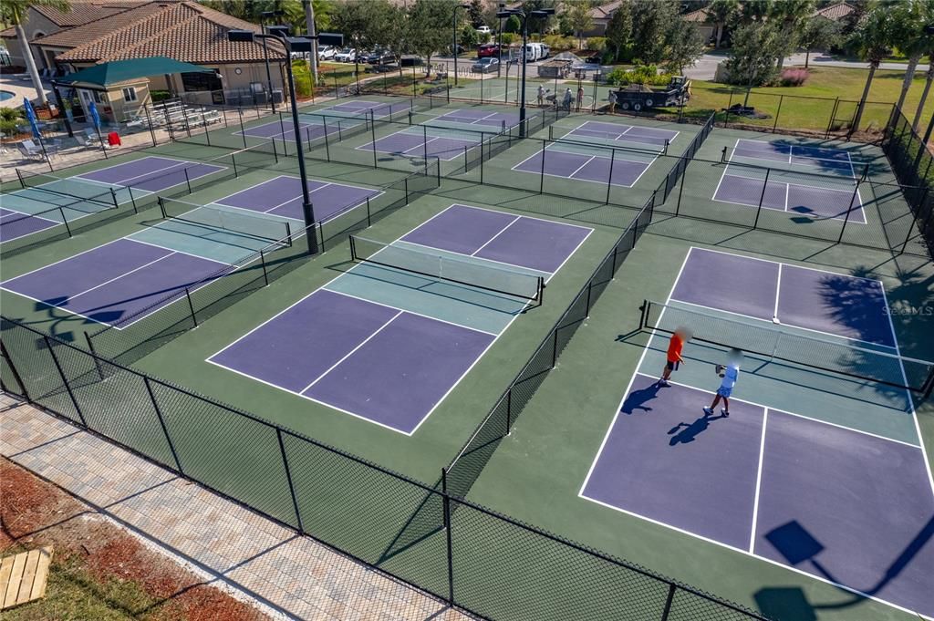 出租: $4,300 (2 贝兹, 2 浴室, 1297 平方英尺)