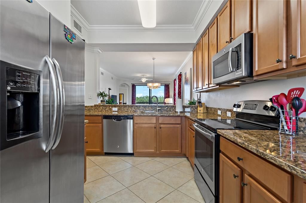 出租: $4,300 (2 贝兹, 2 浴室, 1297 平方英尺)