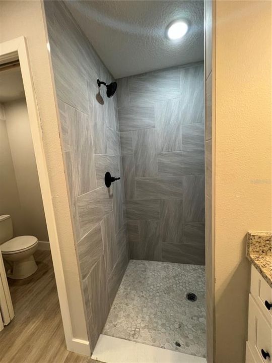 合同活跃: $324,900 (3 贝兹, 2 浴室, 1628 平方英尺)