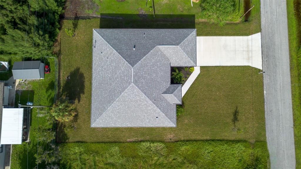 Active With Contract: $2,200 (3 beds, 2 baths, 2021 Square Feet)