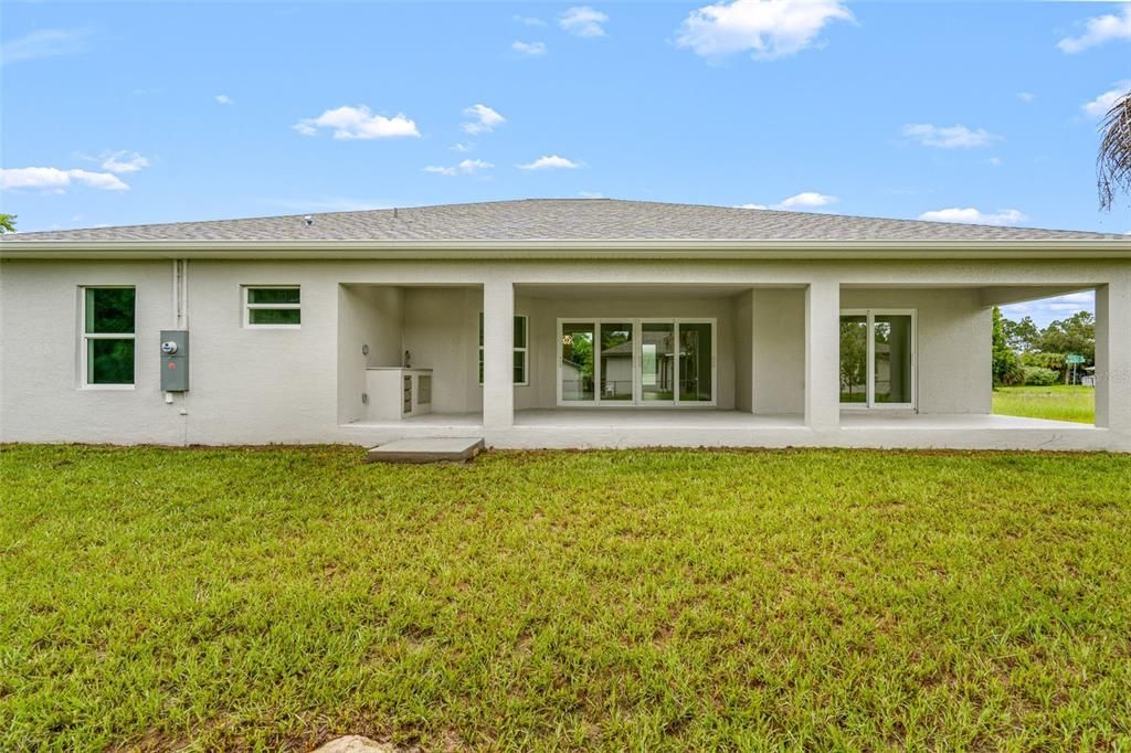 Active With Contract: $2,200 (3 beds, 2 baths, 2021 Square Feet)