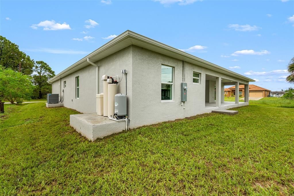 Active With Contract: $2,200 (3 beds, 2 baths, 2021 Square Feet)