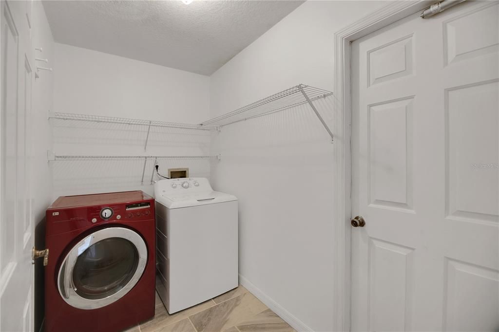 En Venta: $297,500 (3 camas, 2 baños, 1437 Pies cuadrados)