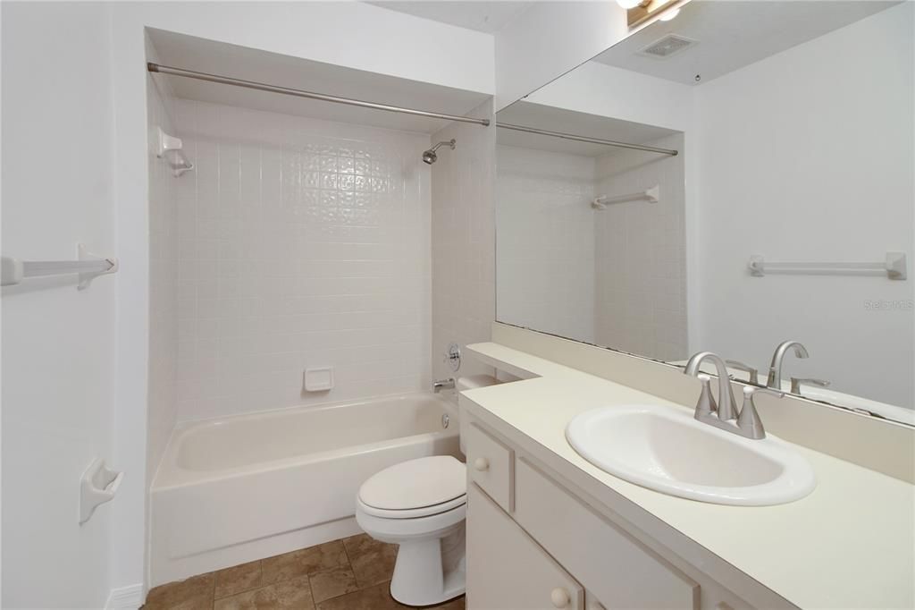 En Venta: $297,500 (3 camas, 2 baños, 1437 Pies cuadrados)