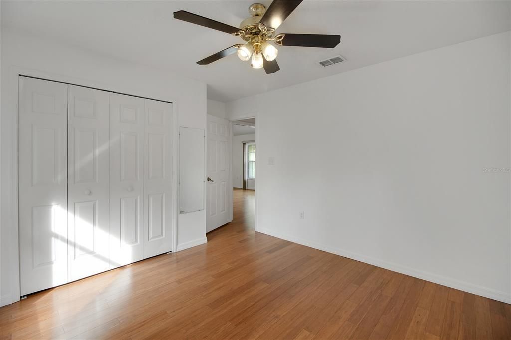 En Venta: $297,500 (3 camas, 2 baños, 1437 Pies cuadrados)