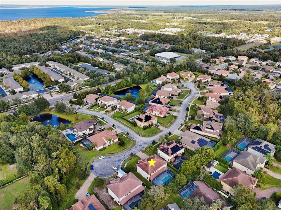 En Venta: $969,000 (6 camas, 4 baños, 4214 Pies cuadrados)