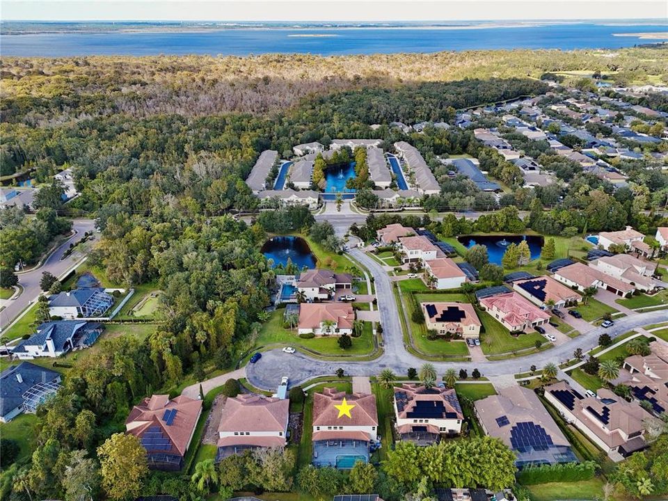 En Venta: $969,000 (6 camas, 4 baños, 4214 Pies cuadrados)