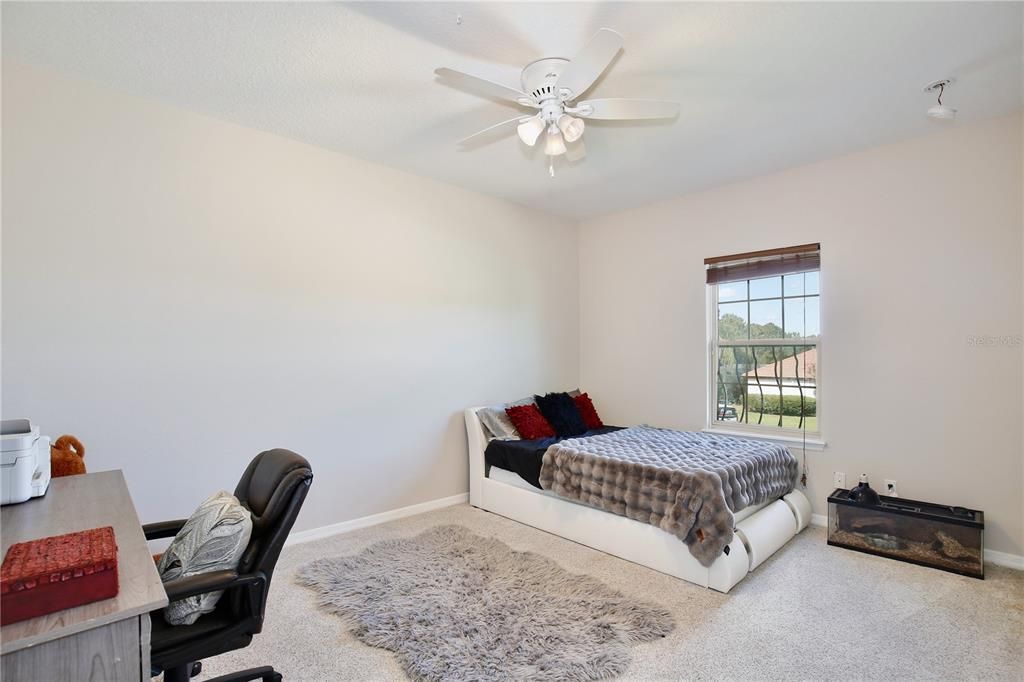 En Venta: $969,000 (6 camas, 4 baños, 4214 Pies cuadrados)