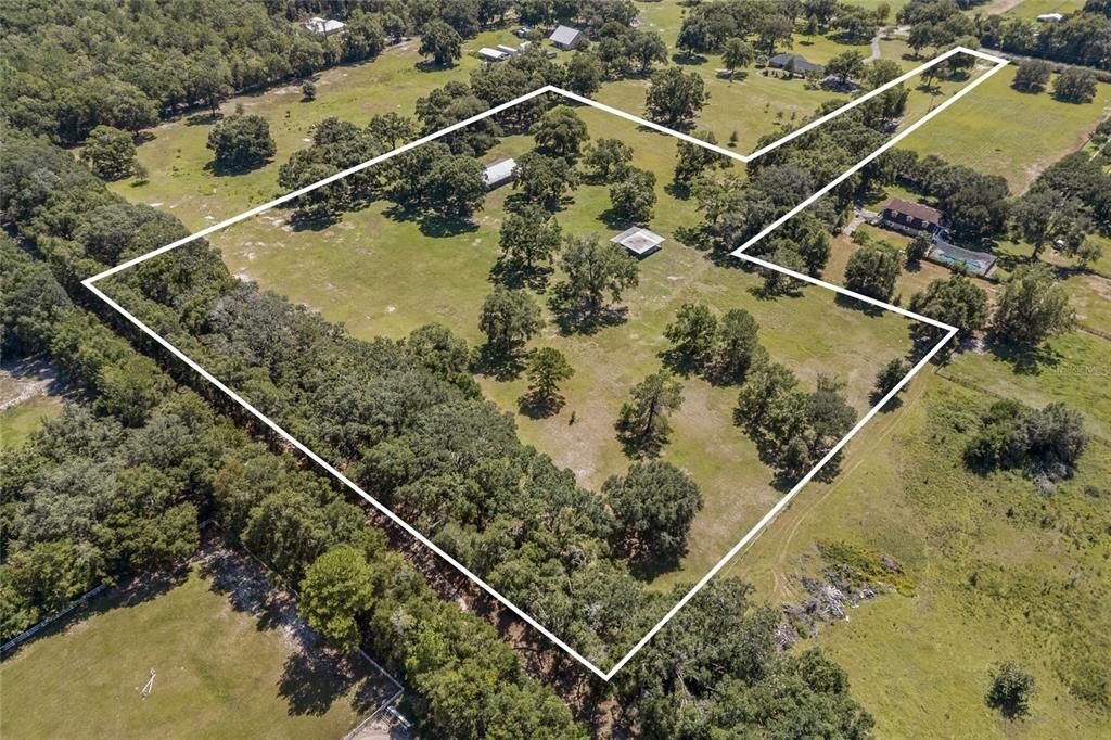 На продажу: $325,000 (9.48 acres)