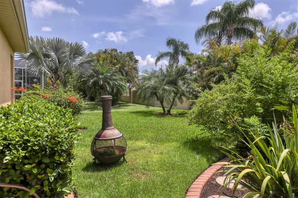 Active With Contract: $590,000 (4 beds, 3 baths, 3022 Square Feet)