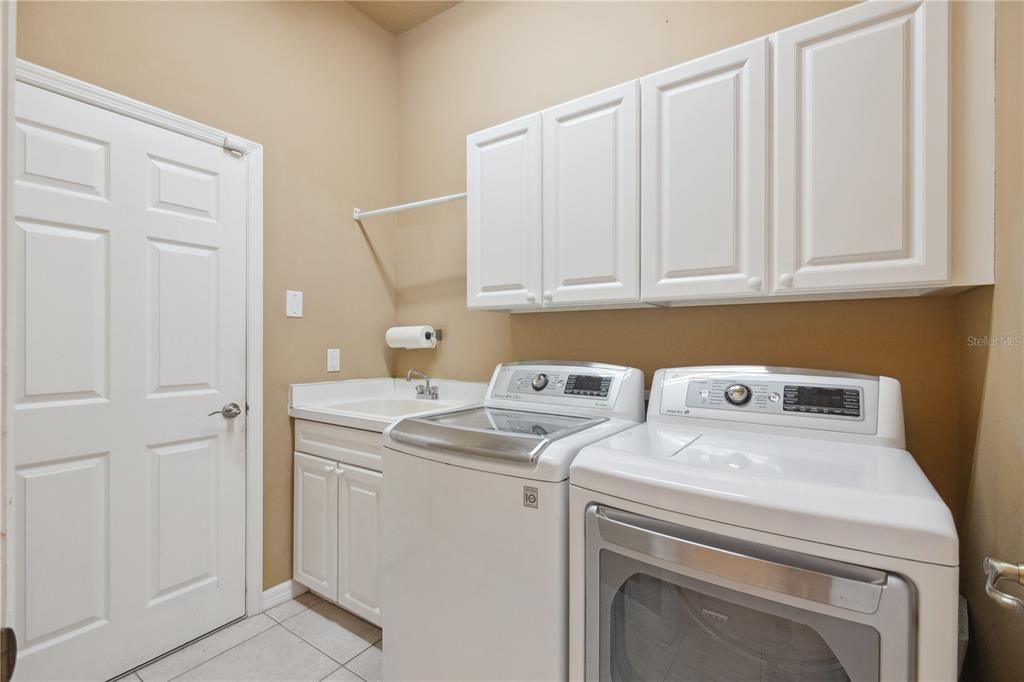 Active With Contract: $590,000 (4 beds, 3 baths, 3022 Square Feet)