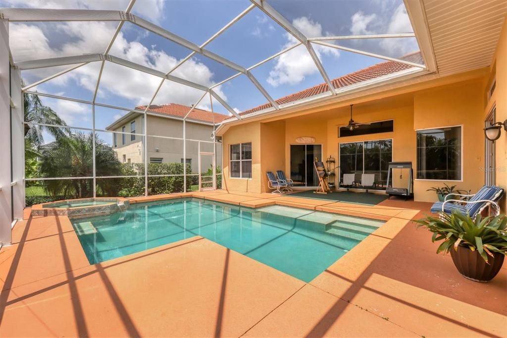 Active With Contract: $590,000 (4 beds, 3 baths, 3022 Square Feet)