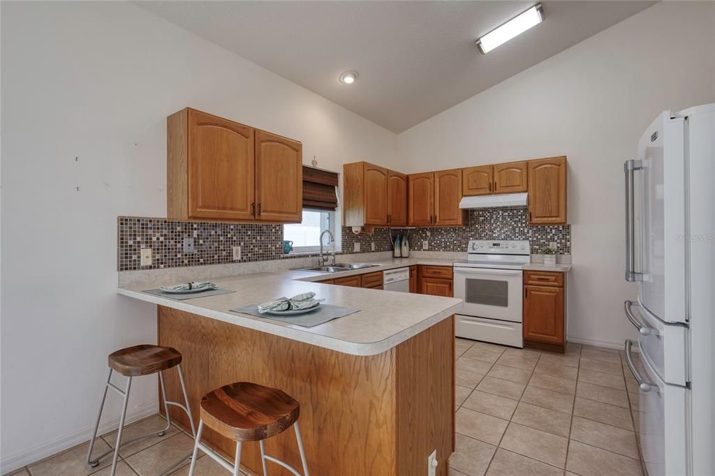 Active With Contract: $449,000 (3 beds, 2 baths, 1716 Square Feet)