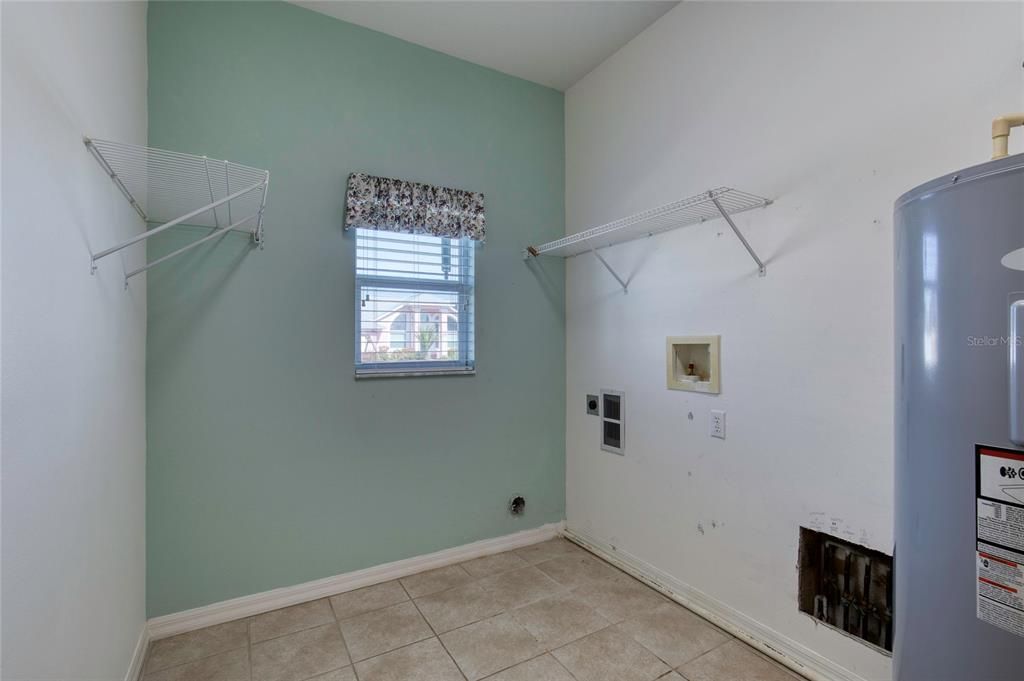 Active With Contract: $449,000 (3 beds, 2 baths, 1716 Square Feet)