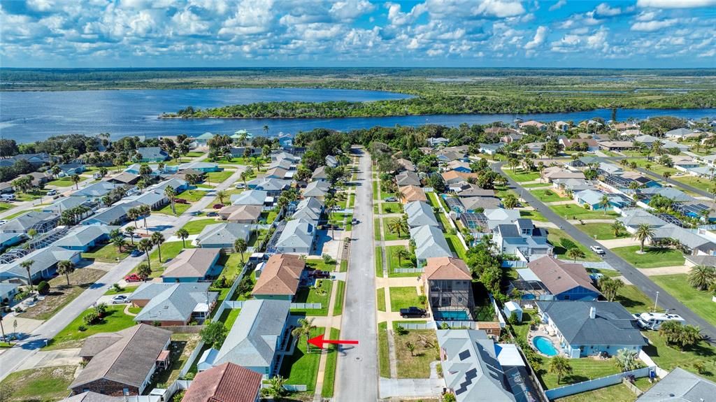 Active With Contract: $449,000 (3 beds, 2 baths, 1716 Square Feet)