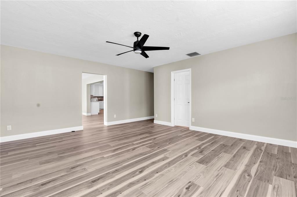 For Rent: $3,800 (4 beds, 2 baths, 2263 Square Feet)