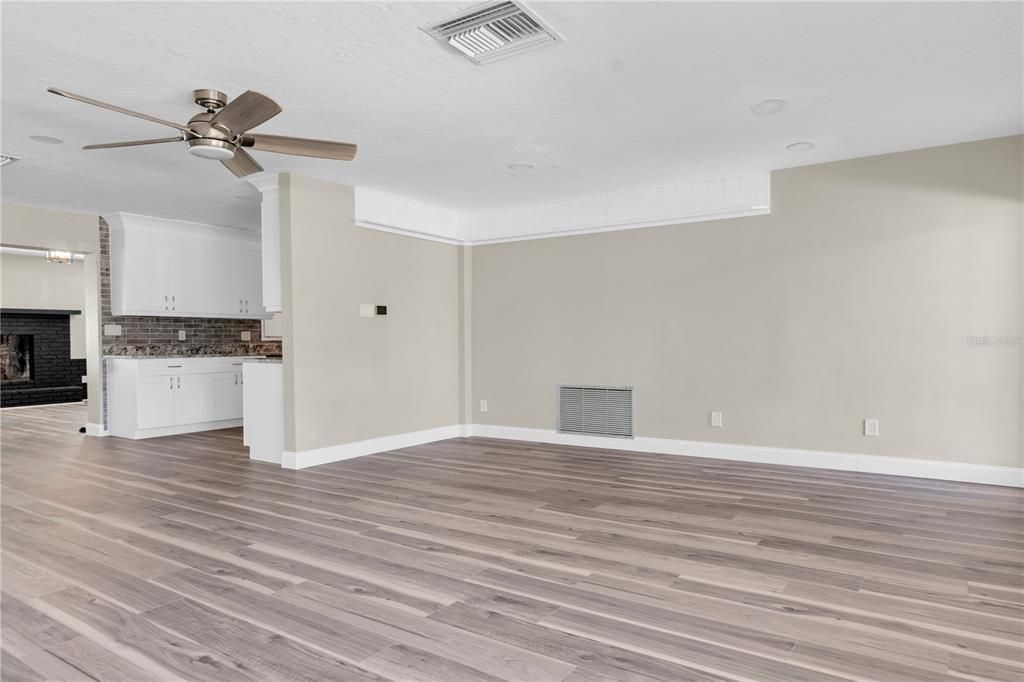 For Rent: $3,800 (4 beds, 2 baths, 2263 Square Feet)