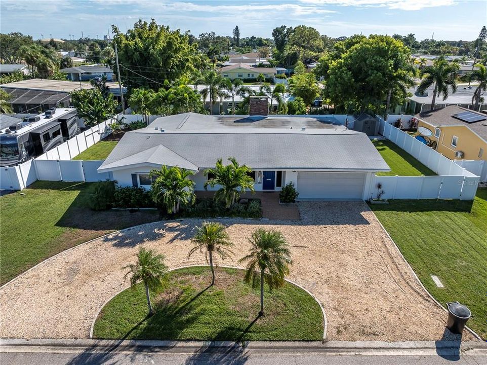 For Rent: $3,800 (4 beds, 2 baths, 2263 Square Feet)