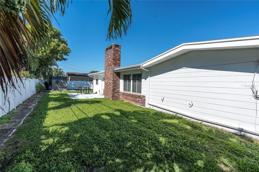 For Rent: $3,800 (4 beds, 2 baths, 2263 Square Feet)