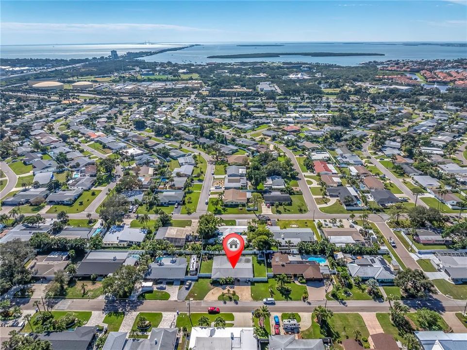 For Rent: $3,800 (4 beds, 2 baths, 2263 Square Feet)