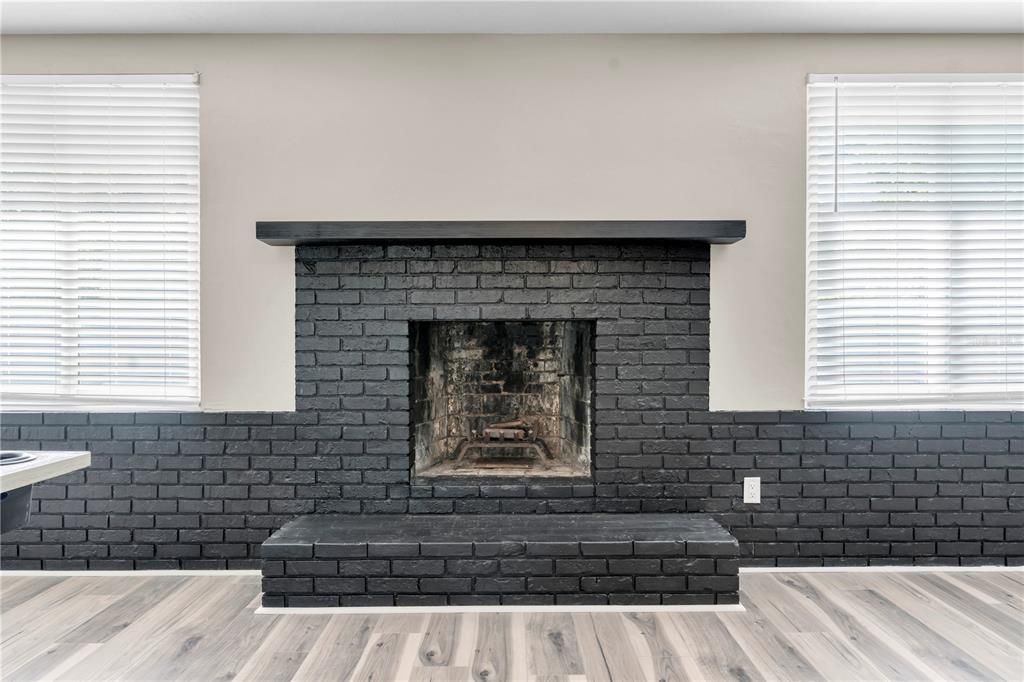 For Rent: $3,800 (4 beds, 2 baths, 2263 Square Feet)