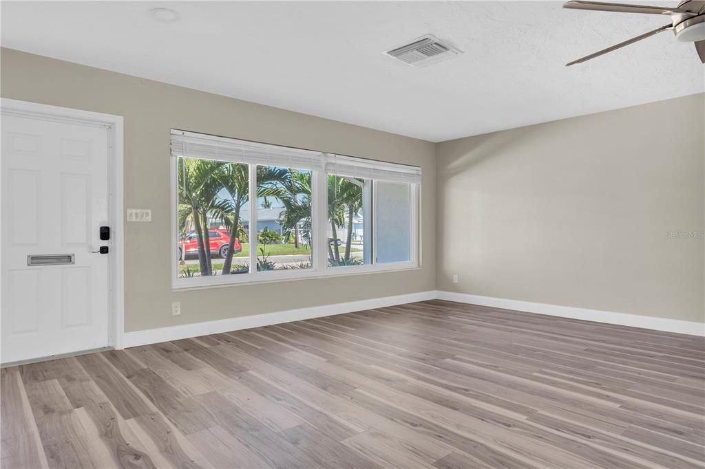 For Rent: $3,800 (4 beds, 2 baths, 2263 Square Feet)