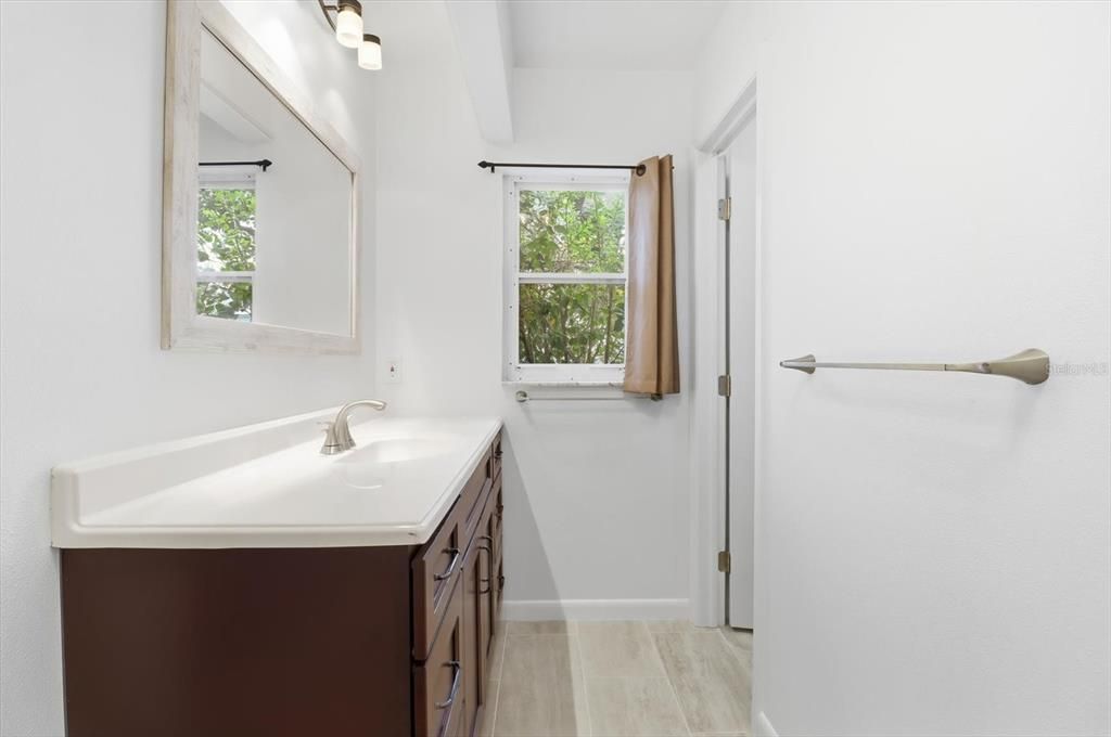 待售: $600,000 (3 贝兹, 2 浴室, 1664 平方英尺)