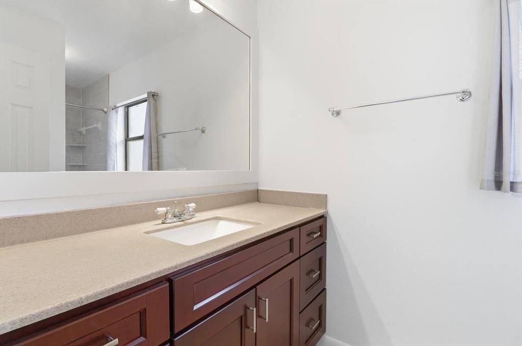 待售: $600,000 (3 贝兹, 2 浴室, 1664 平方英尺)