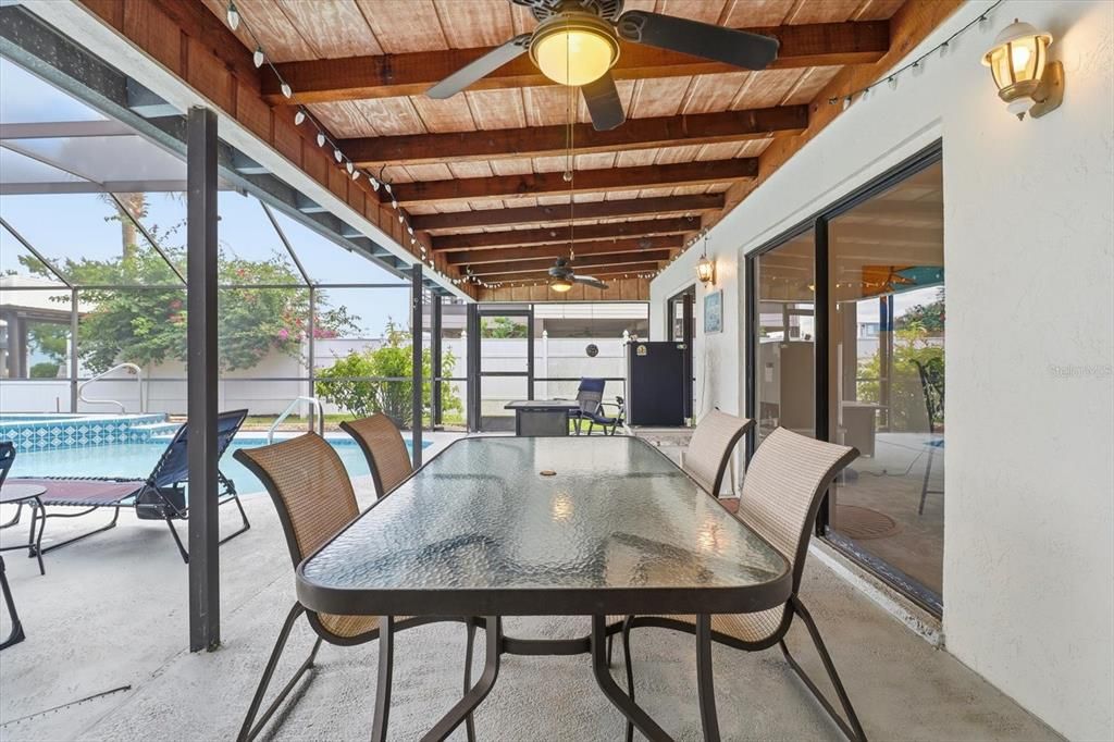 待售: $600,000 (3 贝兹, 2 浴室, 1664 平方英尺)