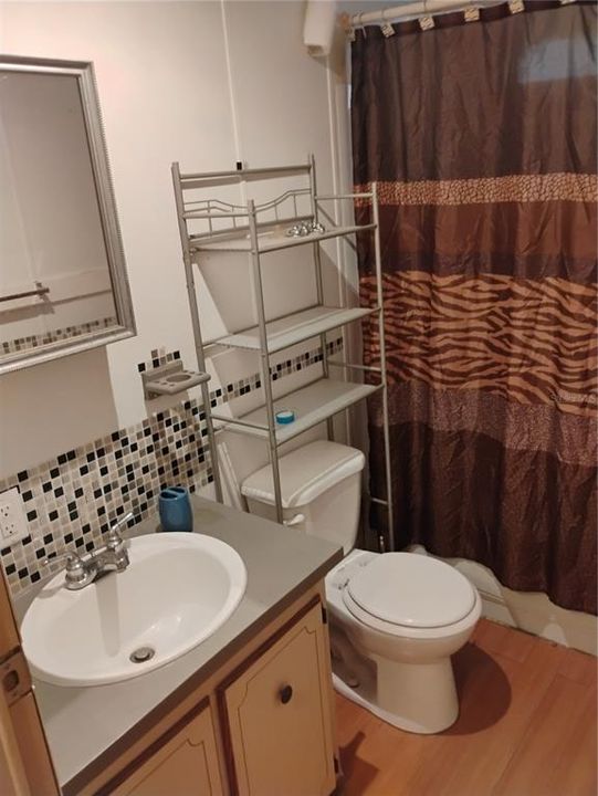 待售: $94,400 (2 贝兹, 2 浴室, 876 平方英尺)