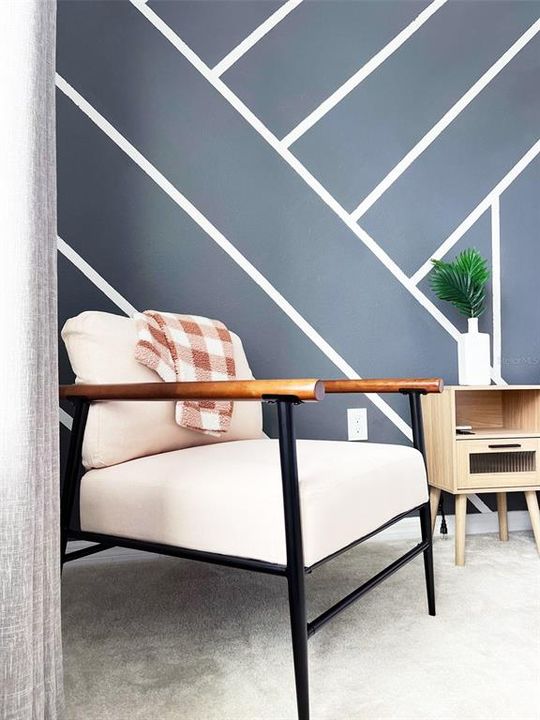 Activo con contrato: $4,200 (4 camas, 3 baños, 2072 Pies cuadrados)