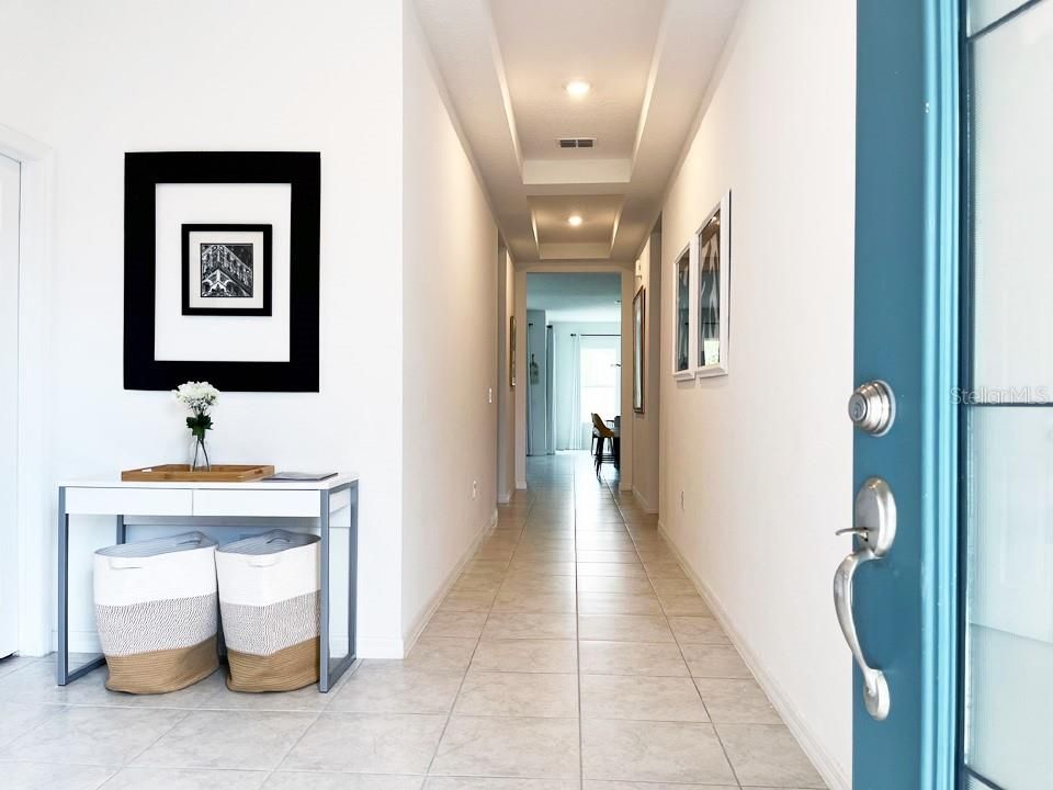 Activo con contrato: $4,200 (4 camas, 3 baños, 2072 Pies cuadrados)