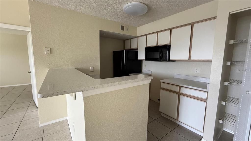 For Sale: $174,900 (2 beds, 2 baths, 1026 Square Feet)