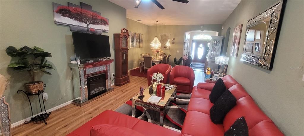 待售: $415,000 (4 贝兹, 3 浴室, 2471 平方英尺)