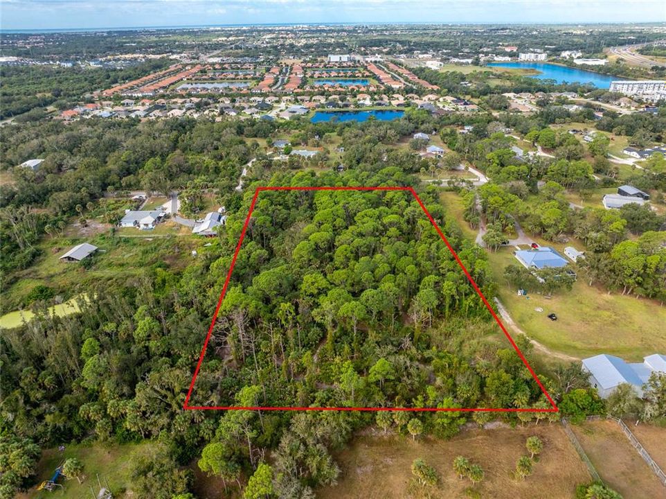 En Venta: $749,900 (5.00 acres)