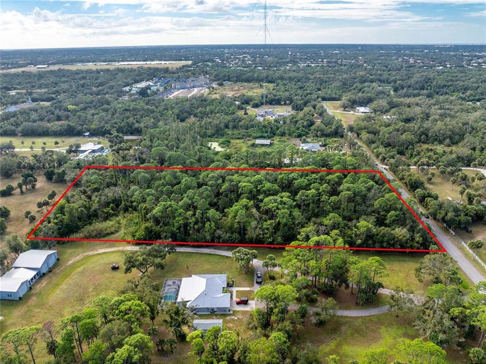 En Venta: $749,900 (5.00 acres)