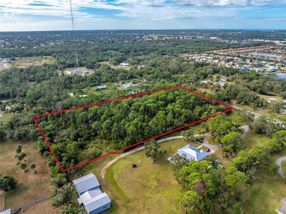 En Venta: $749,900 (5.00 acres)