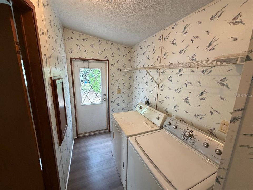 На продажу: $189,900 (3 спален, 2 ванн, 1389 Квадратных фут)