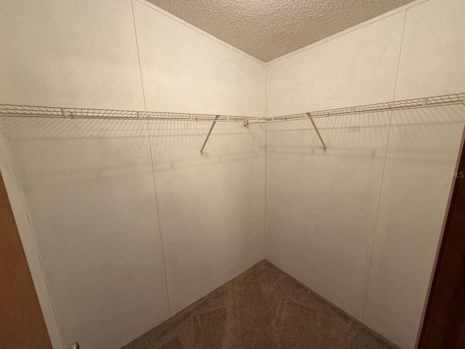 На продажу: $189,900 (3 спален, 2 ванн, 1389 Квадратных фут)