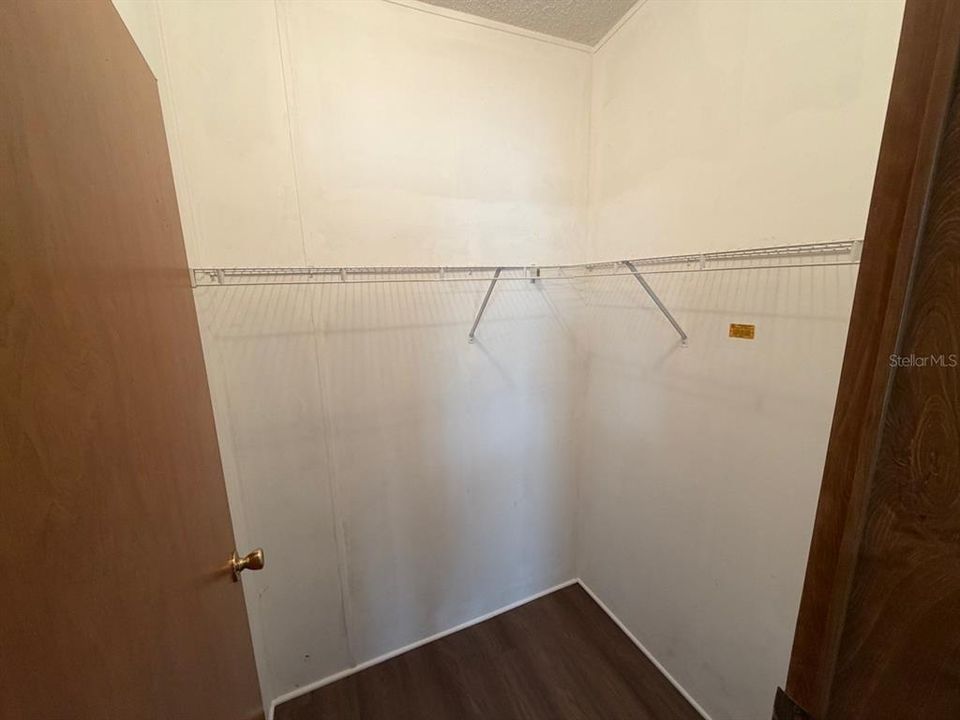 На продажу: $189,900 (3 спален, 2 ванн, 1389 Квадратных фут)