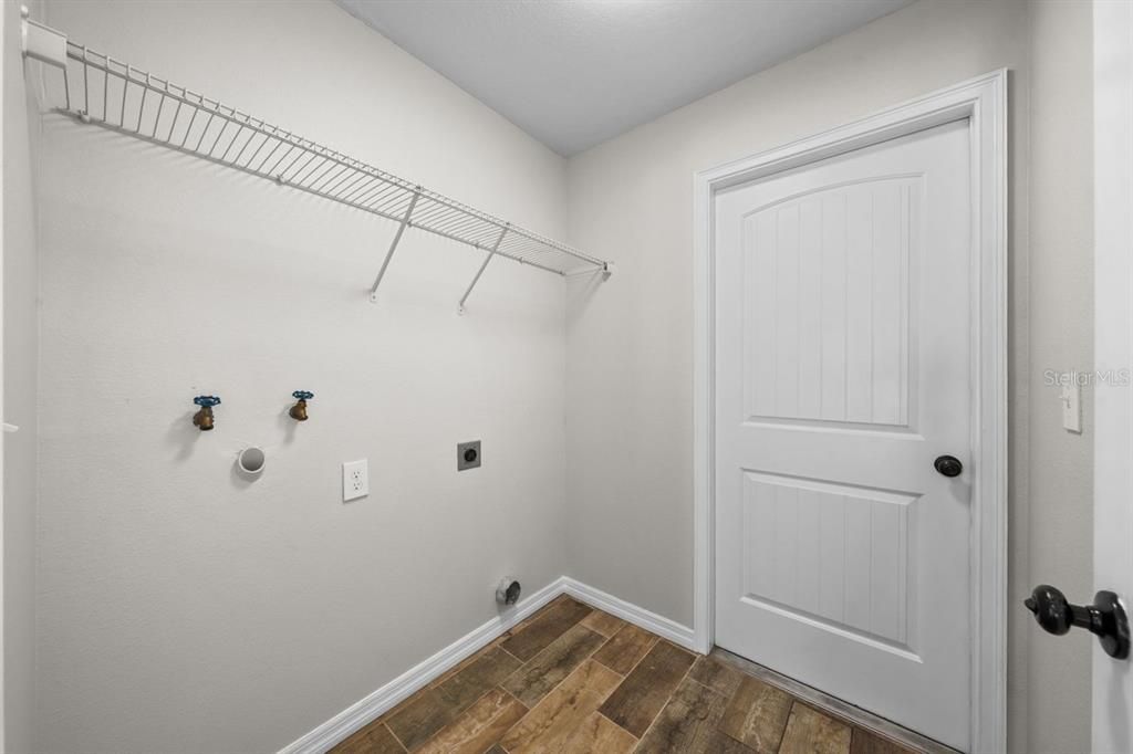 For Sale: $309,990 (3 beds, 2 baths, 1444 Square Feet)