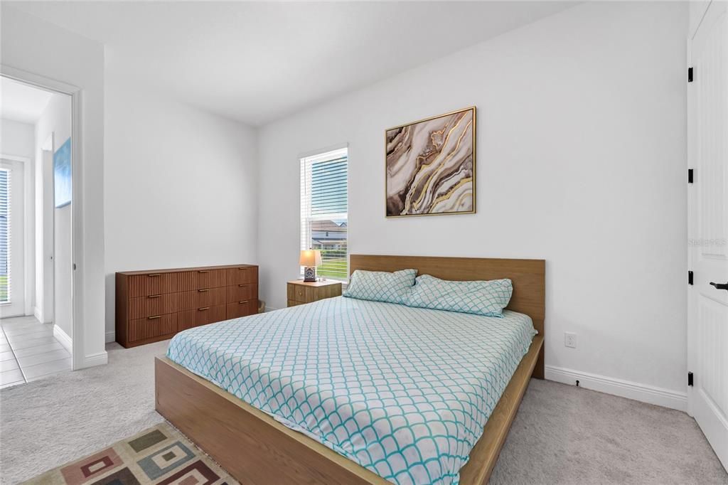 出租: $5,500 (5 贝兹, 4 浴室, 3743 平方英尺)