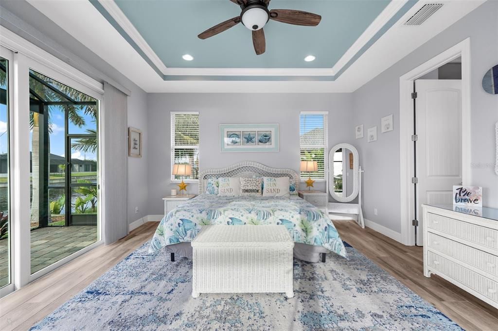 En Venta: $924,900 (3 camas, 3 baños, 2253 Pies cuadrados)