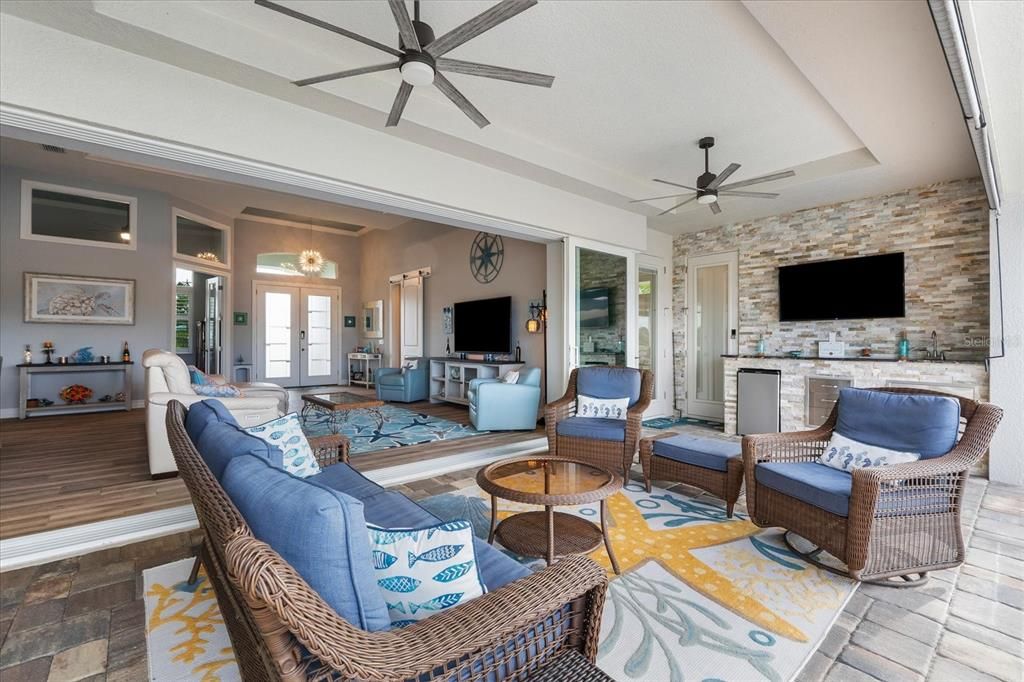 En Venta: $924,900 (3 camas, 3 baños, 2253 Pies cuadrados)