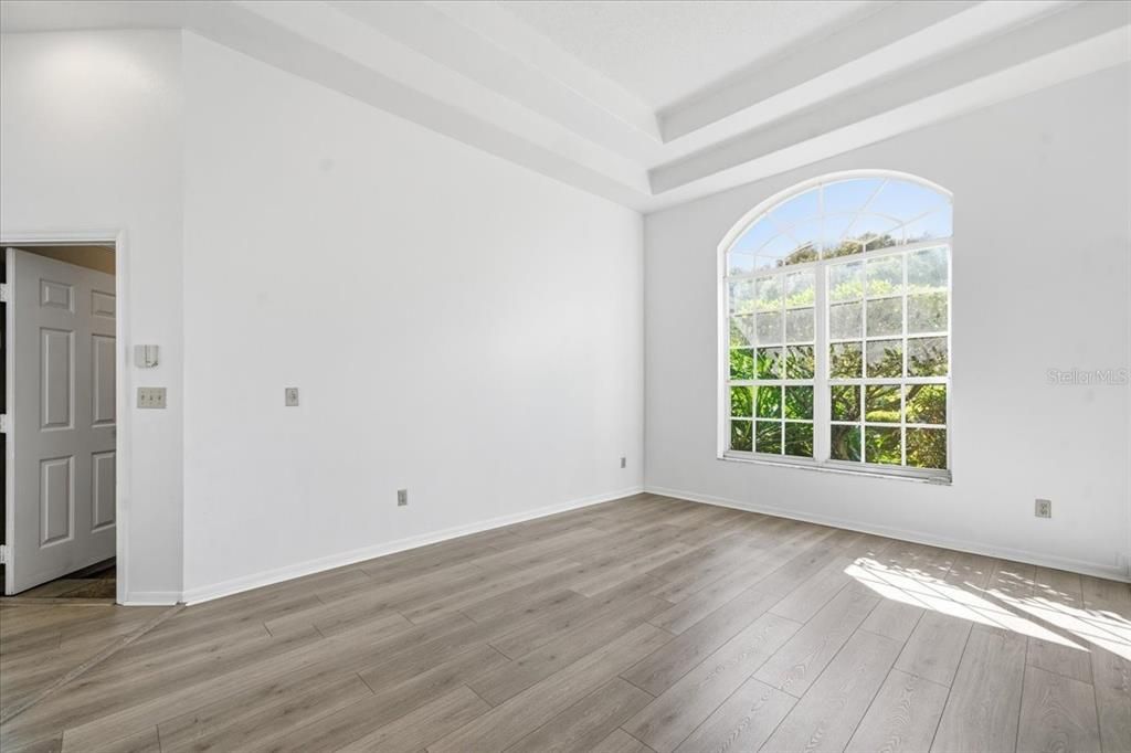 En Venta: $550,000 (4 camas, 2 baños, 2136 Pies cuadrados)