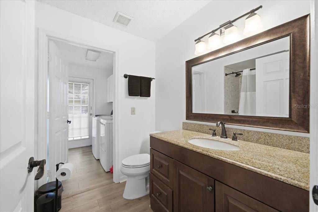 En Venta: $550,000 (4 camas, 2 baños, 2136 Pies cuadrados)