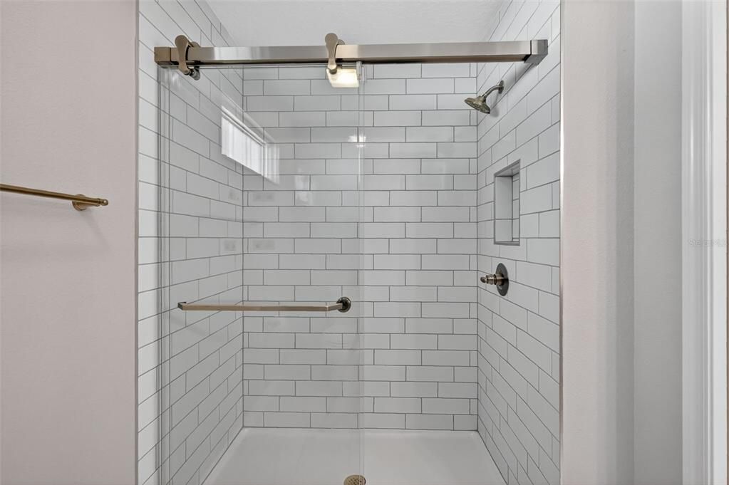 待售: $599,000 (4 贝兹, 3 浴室, 2156 平方英尺)