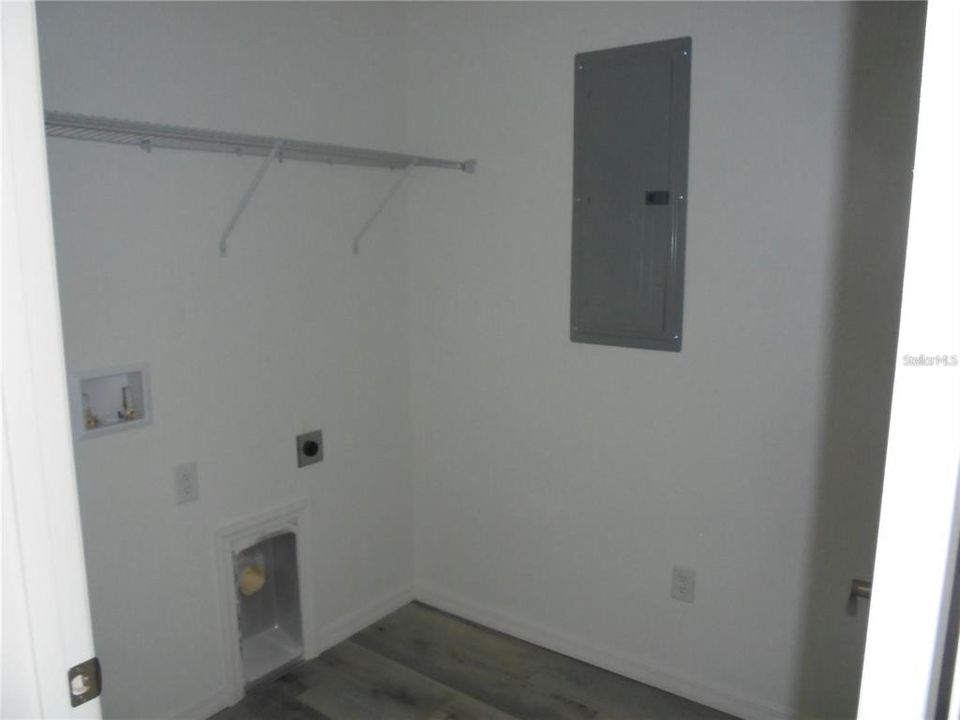 En Renta: $1,195 (3 camas, 2 baños, 1000 Pies cuadrados)